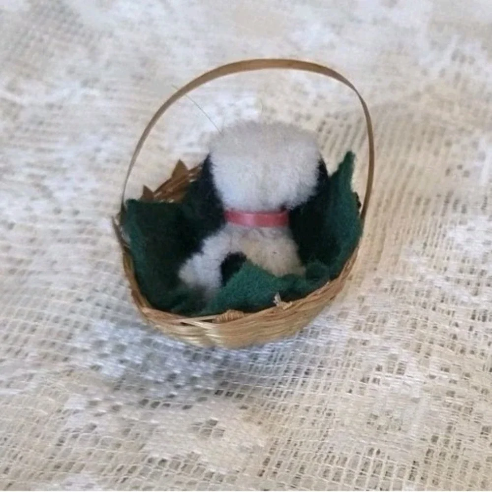 Vintage ARA? 1960's Austria Dog Dalmation In‎ Basket Toy  1.25